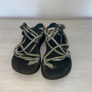 Chacos!
